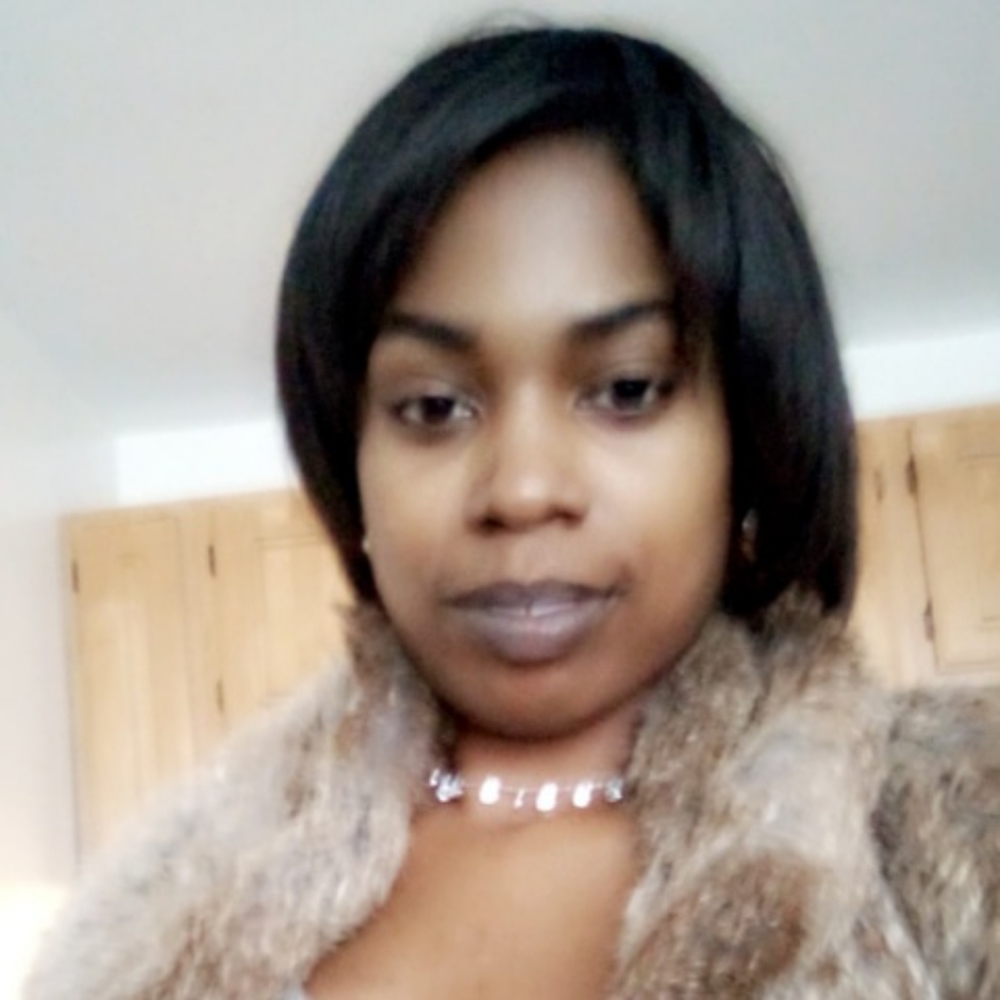 Woman, Kids Clothing & Woman Fashion Accessories